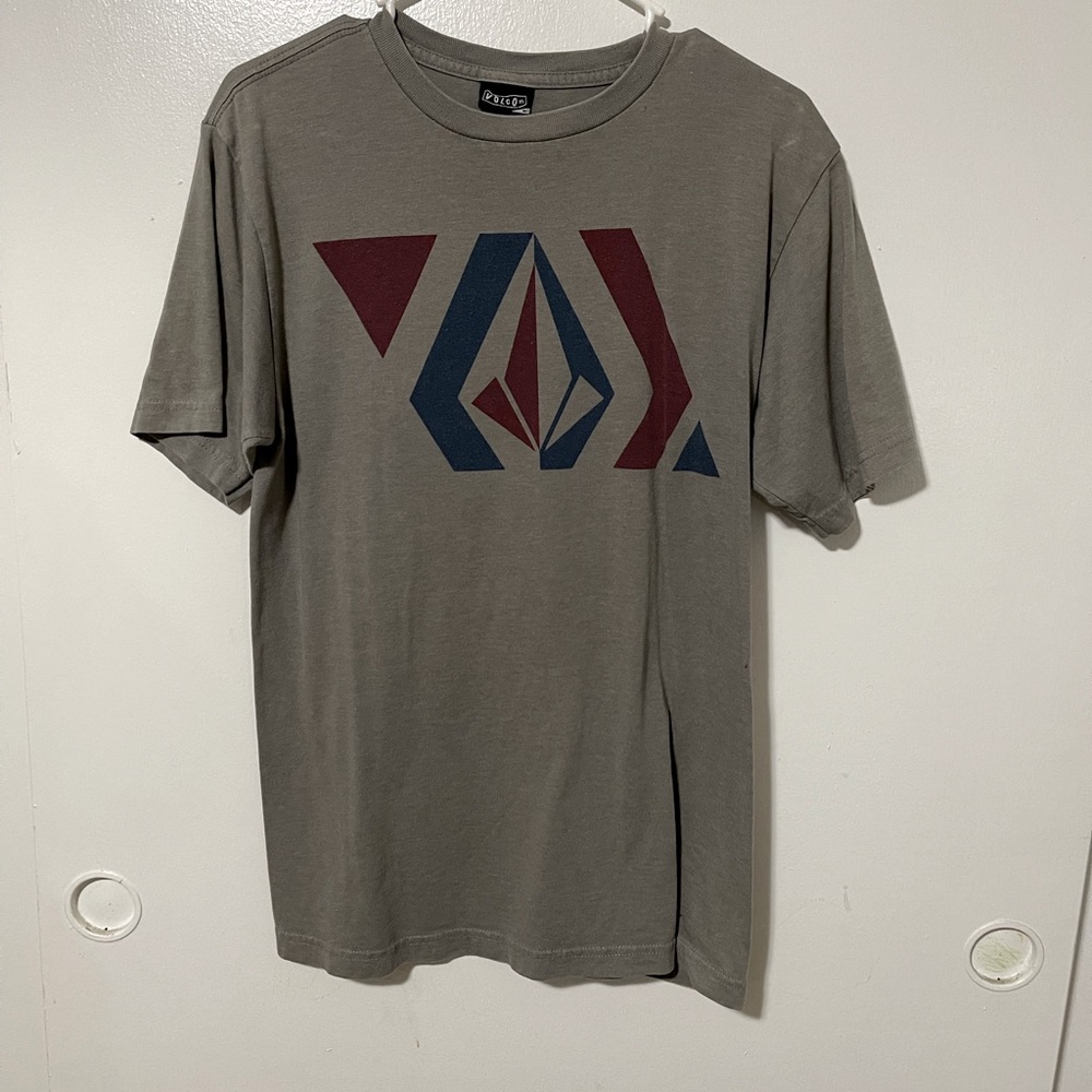 Volcom men top